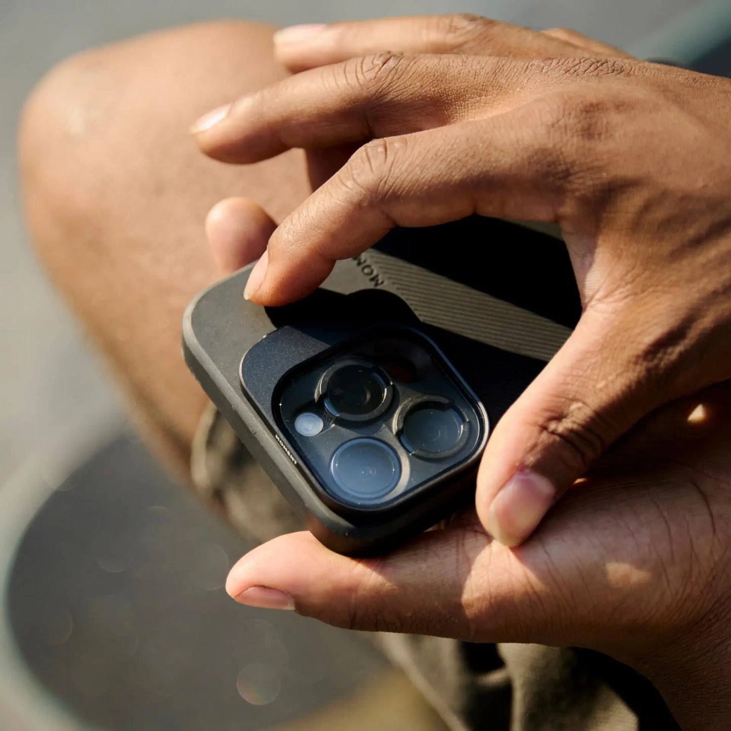 Moment CineBloom QuickLock Filter for iPhone 16 Pro / Pro Max