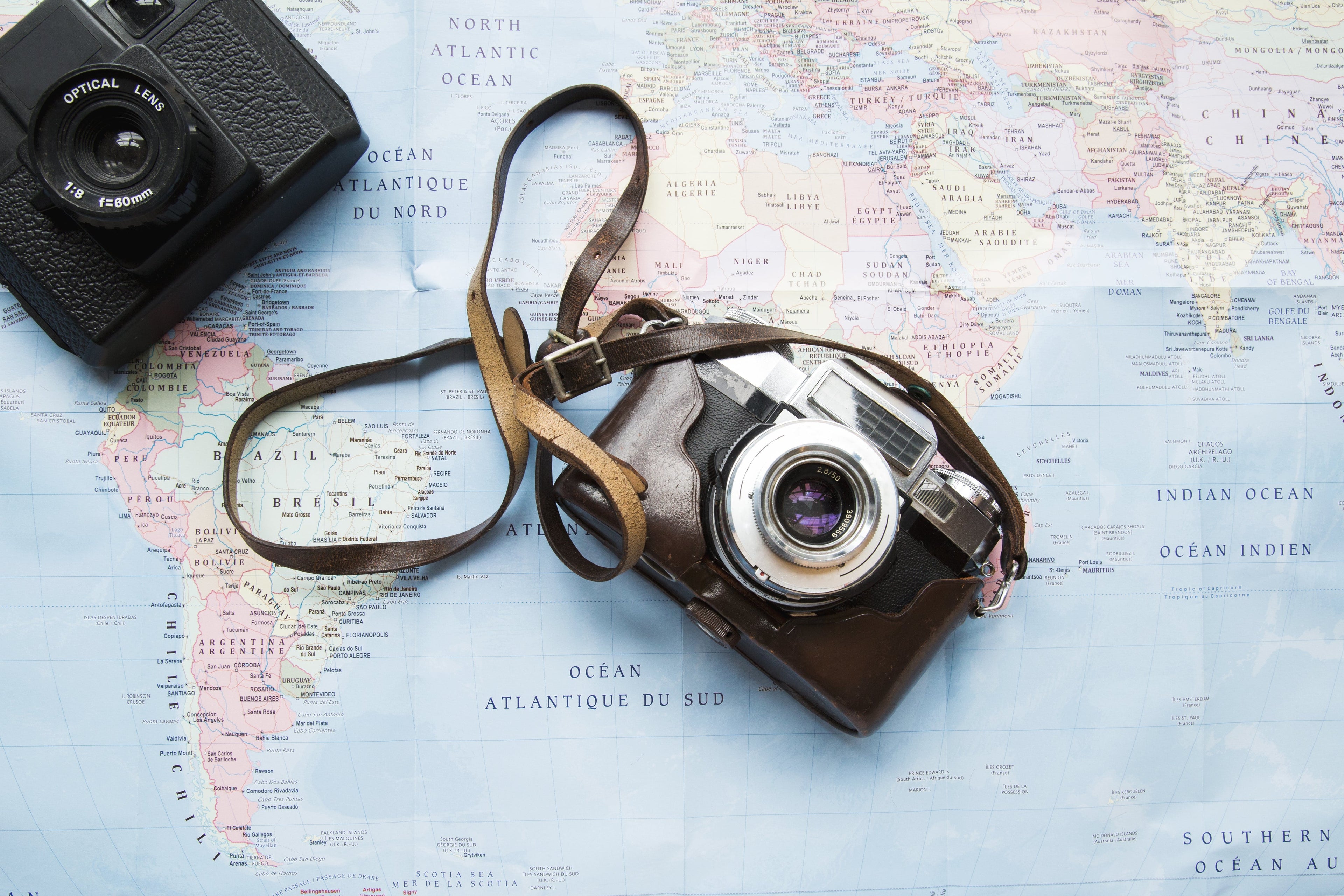 A selection of our favourite  travel friendly waterproof cameras for travelling scuba divers.  Lightweight and compact in design.  