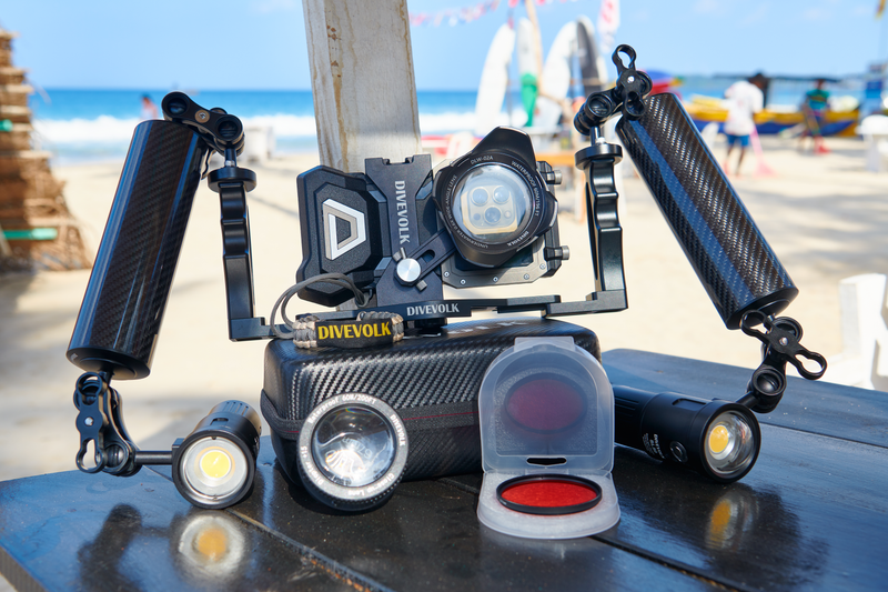 Phone Housing & Accessory Bundles - LightBalance Underwater Imaging