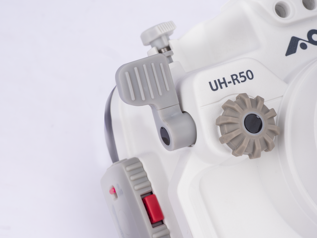 AOI Canon R50 60 Meter Underwater Housing UH-R50