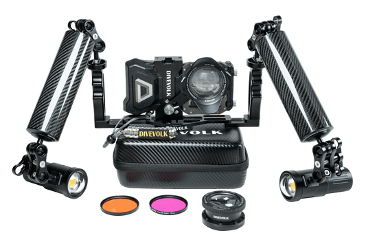 The Divevolk Seatouch 4 Max Almighty Kit includes SeaTouch 4 Max Housing, Expansion Clamp, Handles, Wide-Angle & Macro wet lenses, Protective Case and Two SeaLight SL50 5000 Lumen lights.  Everything you need to capture epic photos and videos underwater with your Smartphone