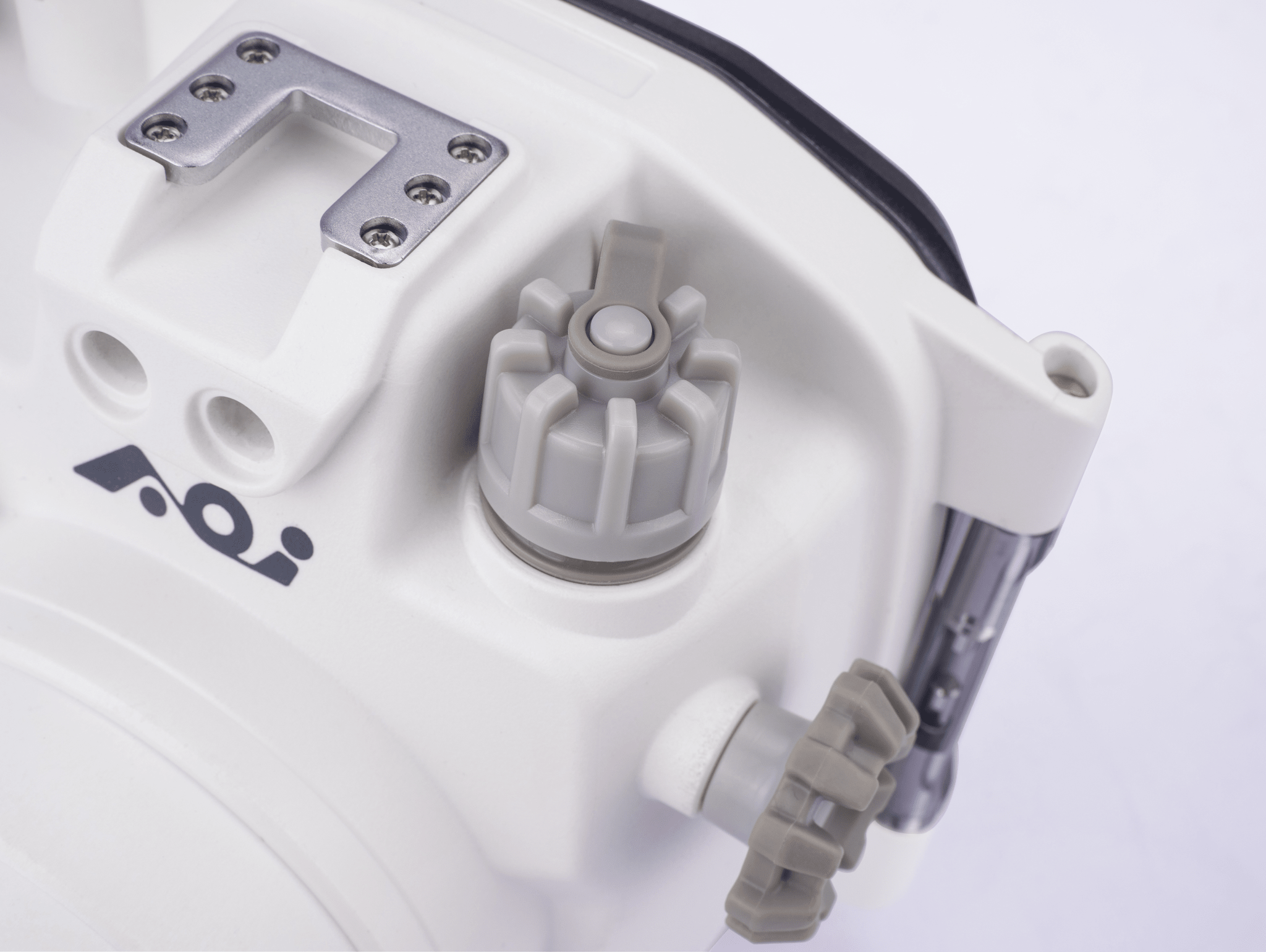 AOI Canon R50 60 Meter Underwater Housing UH-R50