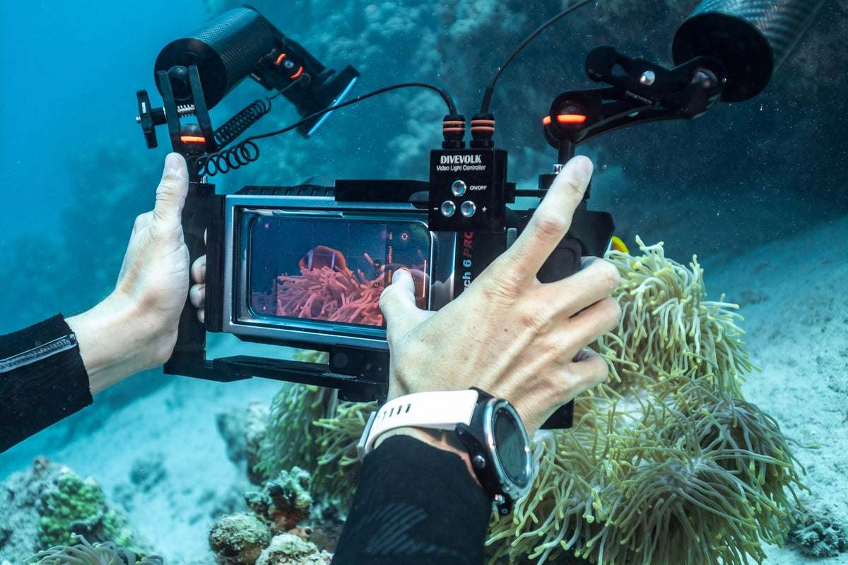 Divevolk SeaTouch 6 Pro Underwater Smartphone Housing