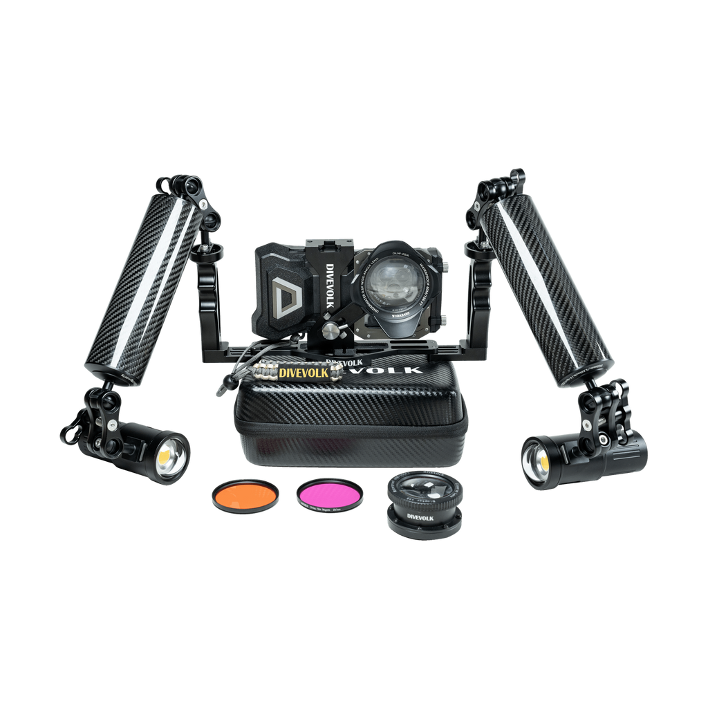 The Divevolk Seatouch 4 Max Almighty Kit includes SeaTouch 4 Max Housing, Expansion Clamp, Handles, Wide - Angle & Macro wet lenses, Protective Case and Two SeaLight SL50 5000 Lumen lights. Everything you need to capture epic photos and videos underwater with your Smartphone