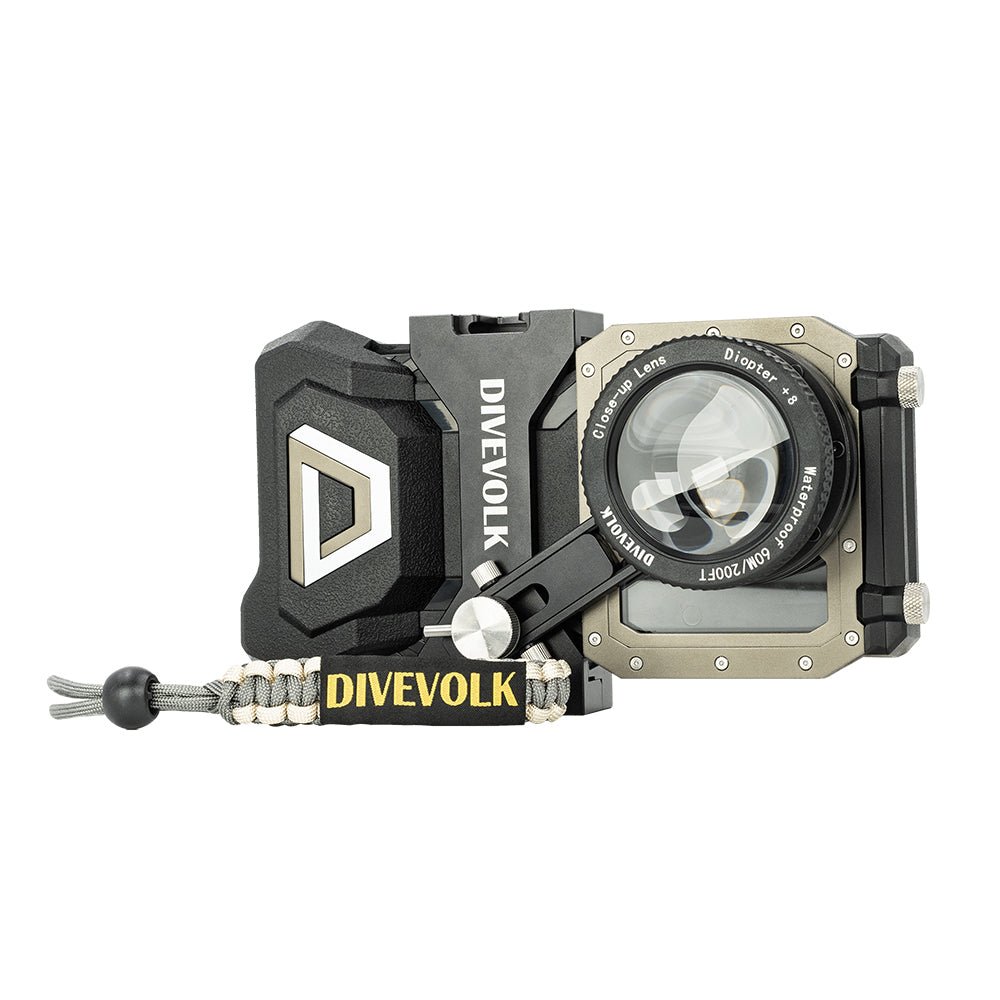 Divevolk SeaTouch 4 Max PLUS Housing with Expansion clamp and Macro Lens Kit on a white background